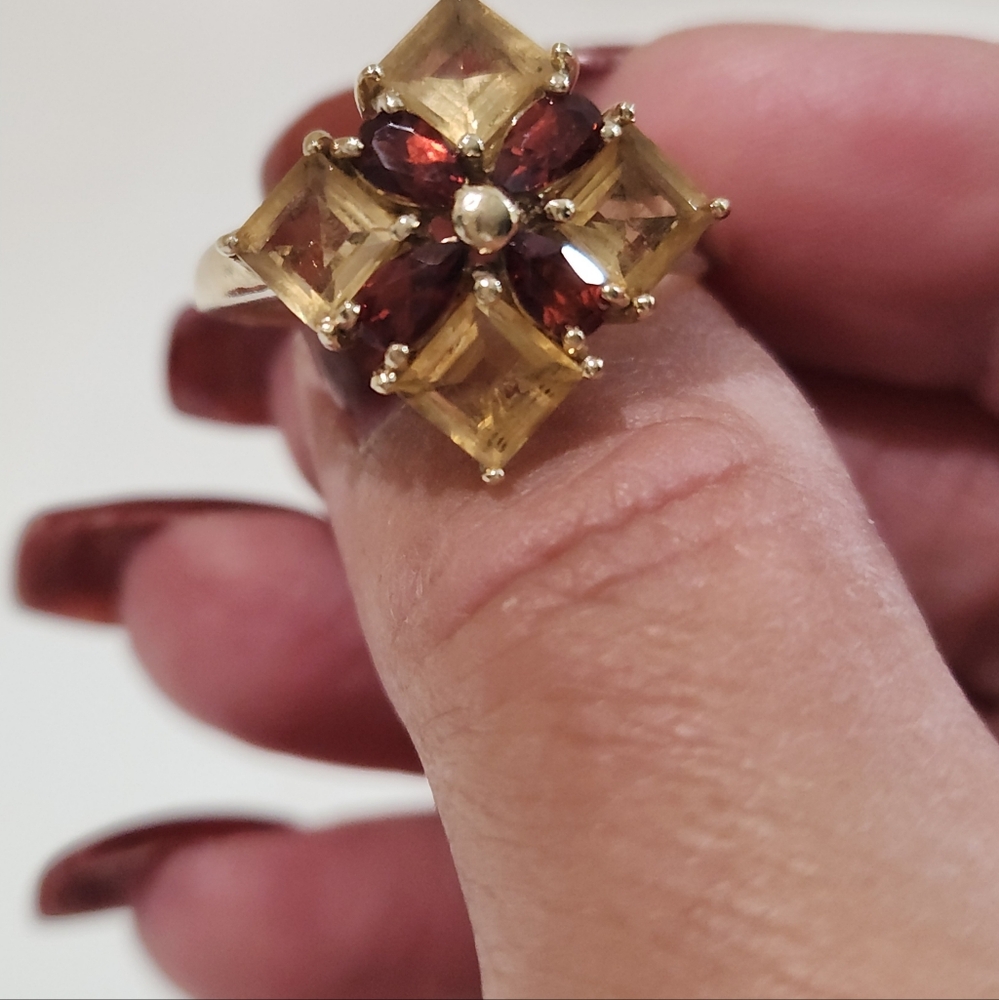 Antique Rare Find 10k Solid Yellow Gold Pear Shaped Garnet & Square Citrine Ring - Picture 2 of 12